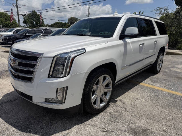 cadillac escalade esv 2017 1GYS3JKJ8HR381819 image cadillac escalade esv 2017 1GYS3JKJ8HR381819 image